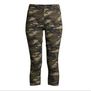 Camouflage Capri Leggings